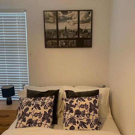 Central Stratford Cozy Double Room London Exterior photo