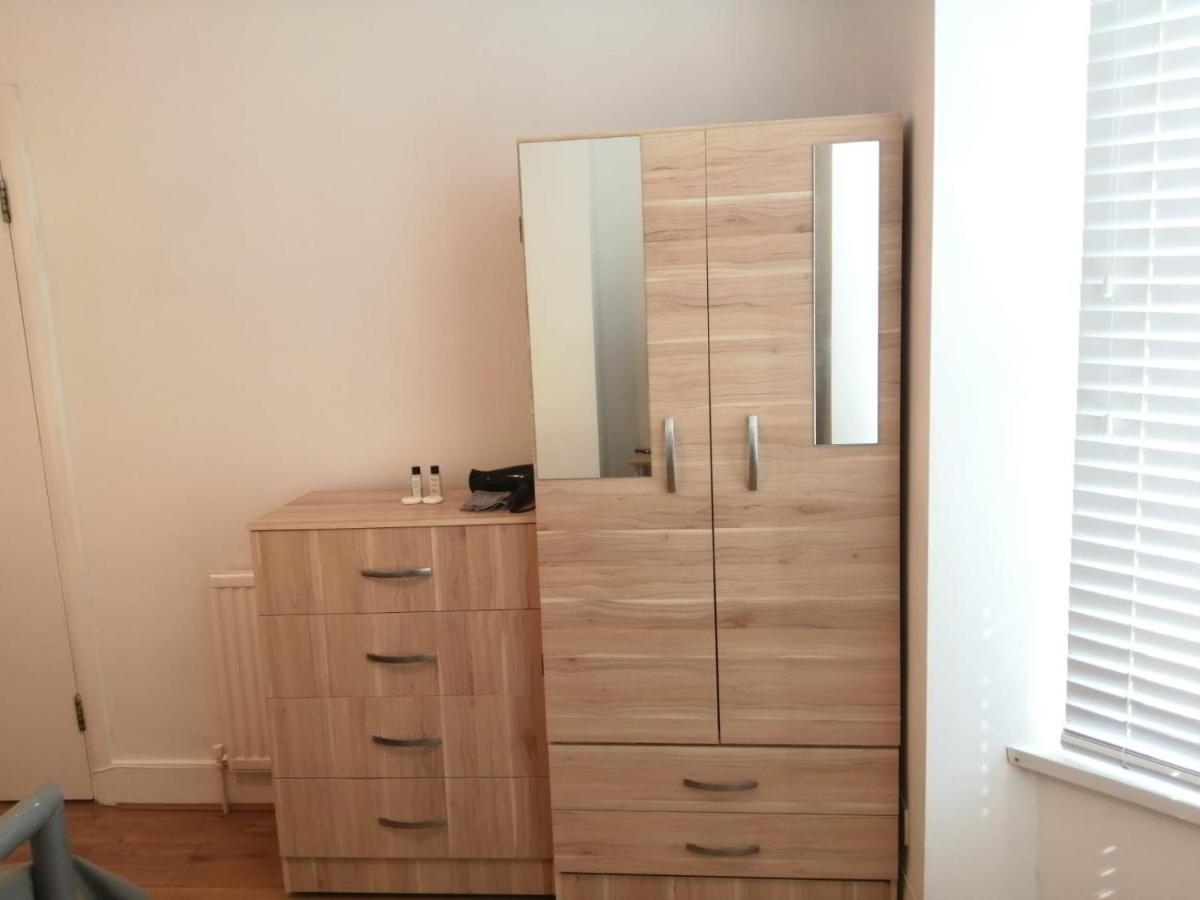 Central Stratford Cozy Double Room London Exterior photo