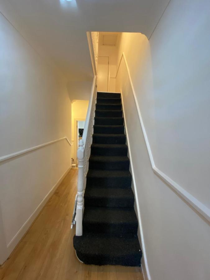Central Stratford Cozy Double Room London Exterior photo
