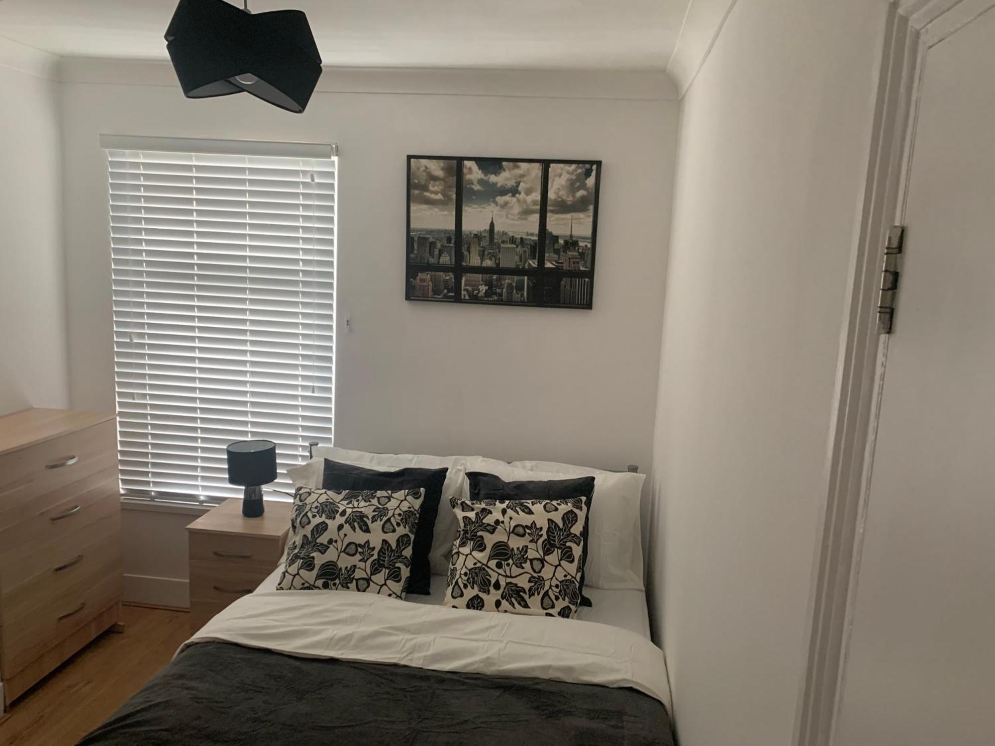 Central Stratford Cozy Double Room London Exterior photo